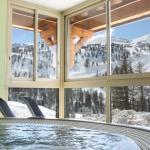 Slide 9 Jacuzzi
