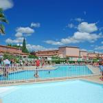 Slide Résidence les Jardin de Neptune à Saint Cyprien - Piscine extérieure