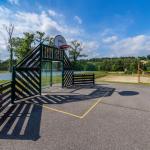 Slide Le Domaine du Golf d'Albret - terrain de basket