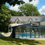 Slide piscine couverte