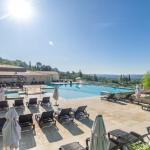 Slide Le Domaine de Camiole - swimming pool