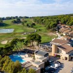 Slide Résidence Provence Country Club - Saumane de Vaucluse - Location d'appartement en Provence