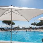 Slide Le Village des Isles - swimming pool