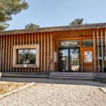 Slide Camping l'Arquet**** Martigues mobil home réception