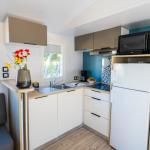 Slide Camping l'Arquet **** Martigues - Mobil home Corail