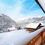 Slide Balcony under the snow at the Le Grand Lodge residence
