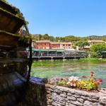 Slide Fontaine de Vaucluse next to the Provence Country Club estate