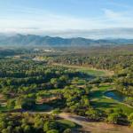 Slide Prestigious residence nestled in the heart of the Var countryside: Domaine de Saint-Endréol Golf & Spa Resort in La Motte-en-Provence
