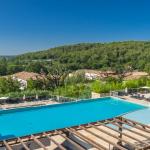 Slide Upper pool at Domaine de Camiole with a view over the Var countryside