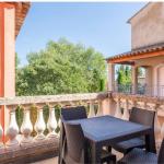 Slide Balcony with outdoor furniture in an apartment at Domaine de Camiole