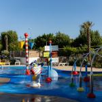 Slide Zone aqualudiques avec jeux d’eau pour les enfants au camping les places dorées de st jean de monts