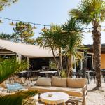 Slide Restaurant and bar area fitted out at Tropicana Campsite in Saint-Jean-de-Monts, Vendée