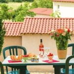 Slide Résidence Le Domaine de Cazelles *** à Cajarc, résidence de tourisme dans le Lot salle de bain