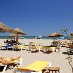 Slide Plage en Occitanie avec transats