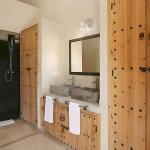 Slide Shower room with washbasins at Villa Dar Dream in Morocco