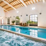 Slide Spa de 2000 m² avec couloir de nage au Domaine de Saint Endréol Golf et Spa Resort à  La Motte-en-Provence