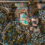 Slide Vue aerienne du complexe aquatique
