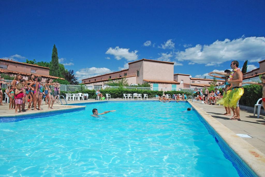 Slide Piscine de la résidence