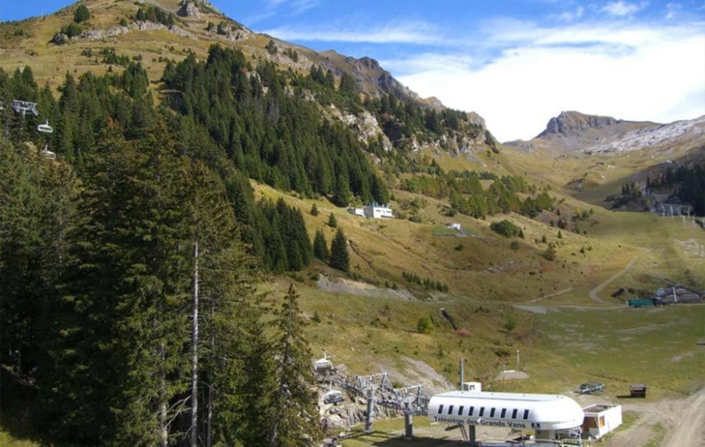 Slide Vue de la résidence les terrasses de Veret à Flaine