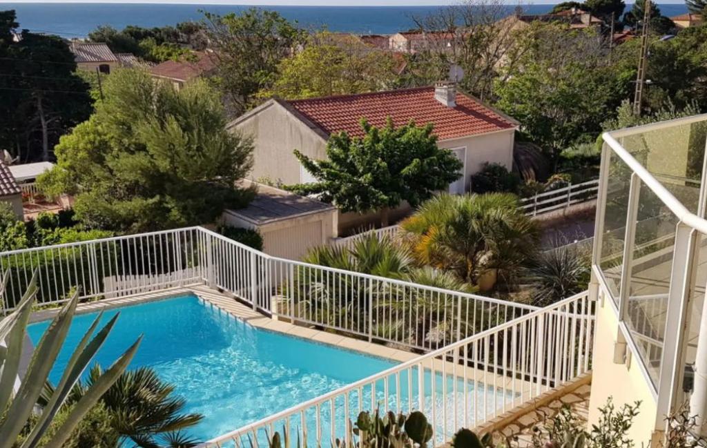 Slide Maison des Cades - Location de maison indépendante avec piscine privée