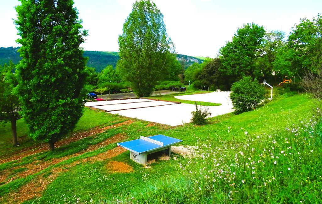 Slide Terrains de sport Résidence Le Domaine des Cazelles à Cajarc