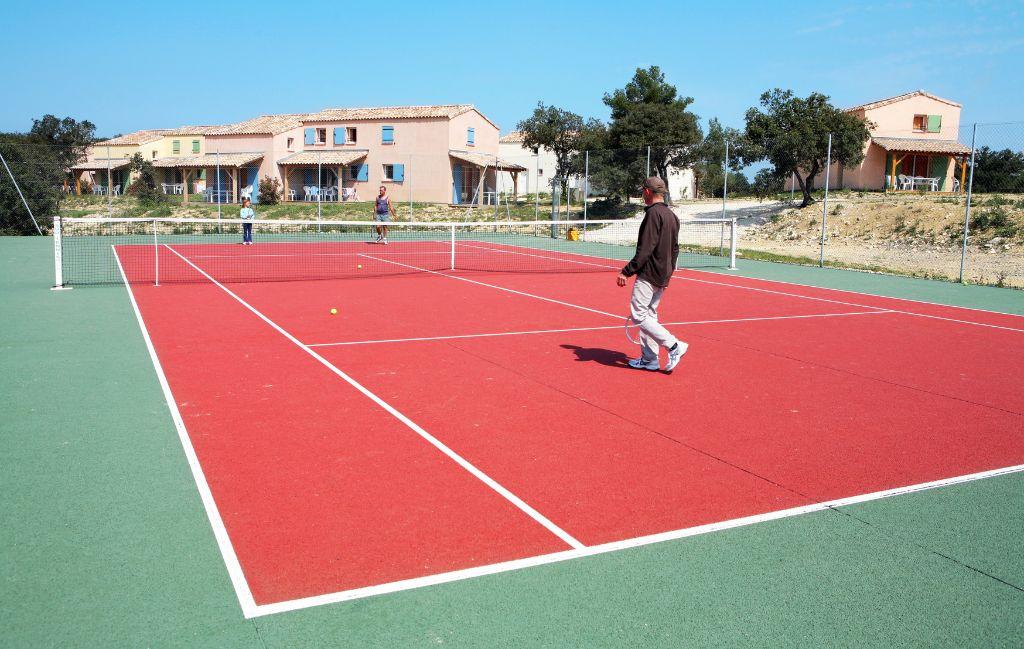 Slide Les Portes des Cévennes - tennis