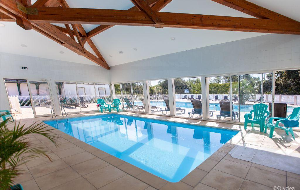 Slide Les Hameaux de la Chalosse - indoor pool