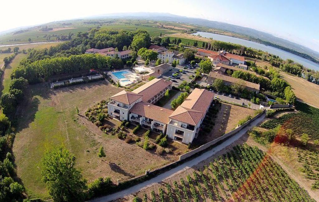 Slide Résidence Chateau de Jouarres - aerial view