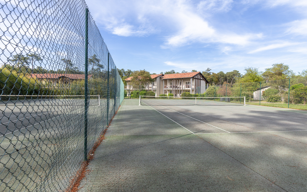 Slide Tennis