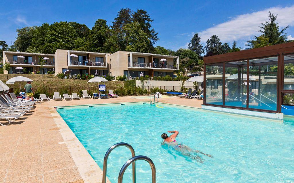 Slide Résidence Le Clos St Michel - piscine