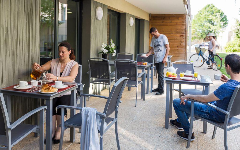 Slide Résidence Le Clos St Michel - petit-déjeuner