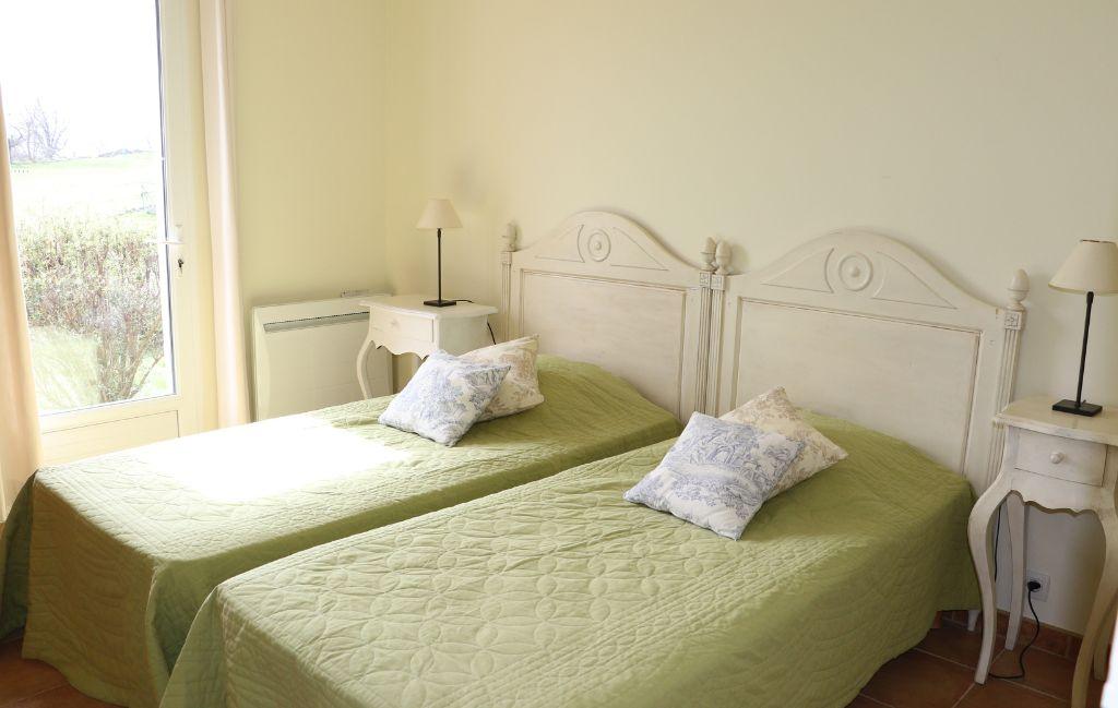 Slide Le Claux du Puits - chambre 2 lits simples