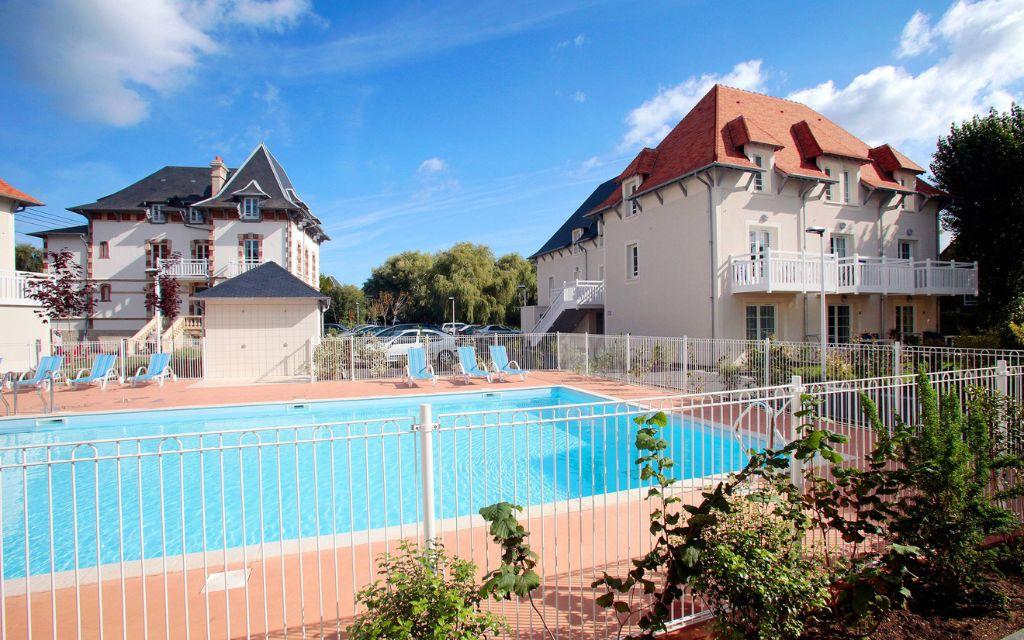 Slide Pool area in the Les Domaines des Dunettes residence in Cabourg