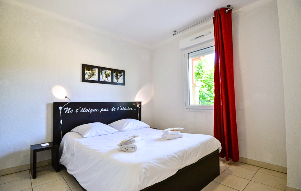 Slide Residence Château de Jouarres - Azille - Bedroom