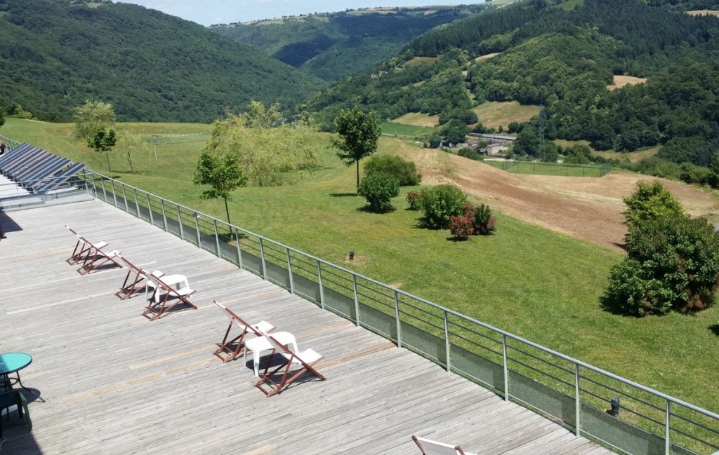 Slide Résidence La Marquisié - Trébas les Bains - Balcon de la piscine