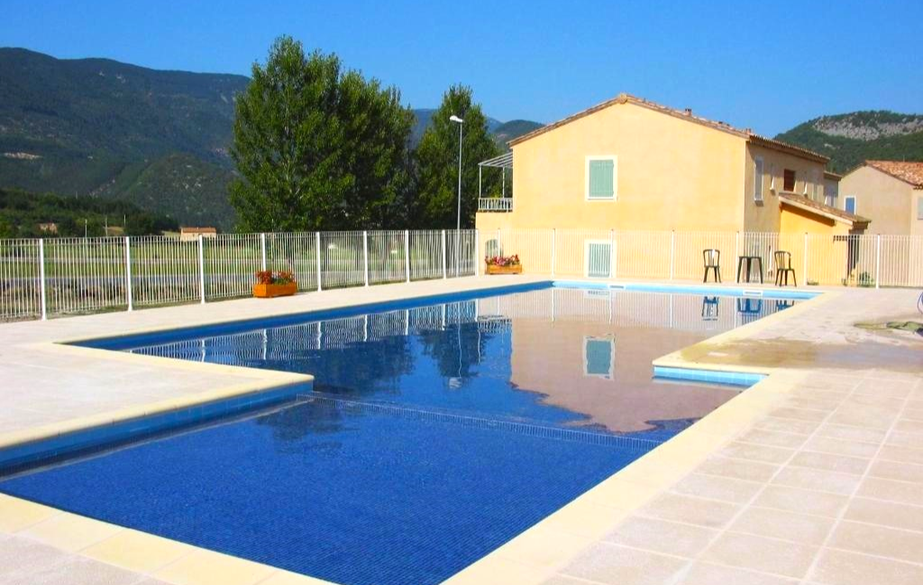 Slide Residence Le Hameau des Sources - Montbrun les Bains - Rental in Montbrun les Bains with swimming pool