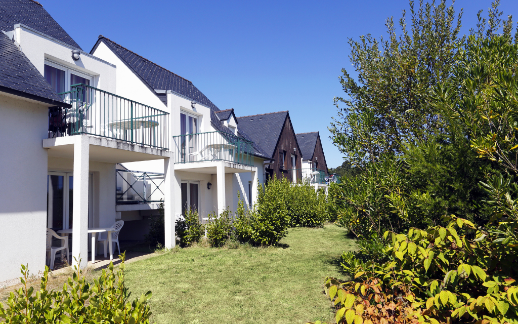 Slide Residence Les Roches *** - Saint Pol de Léon - Residence of tourism in Brittany