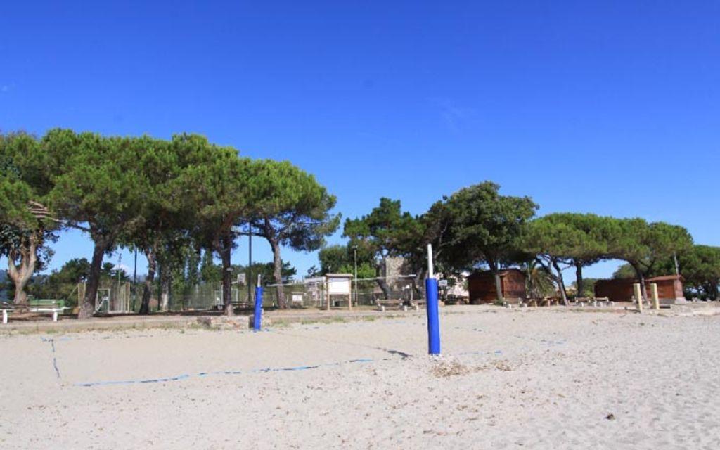 Slide Le Village des Isles - extérieur