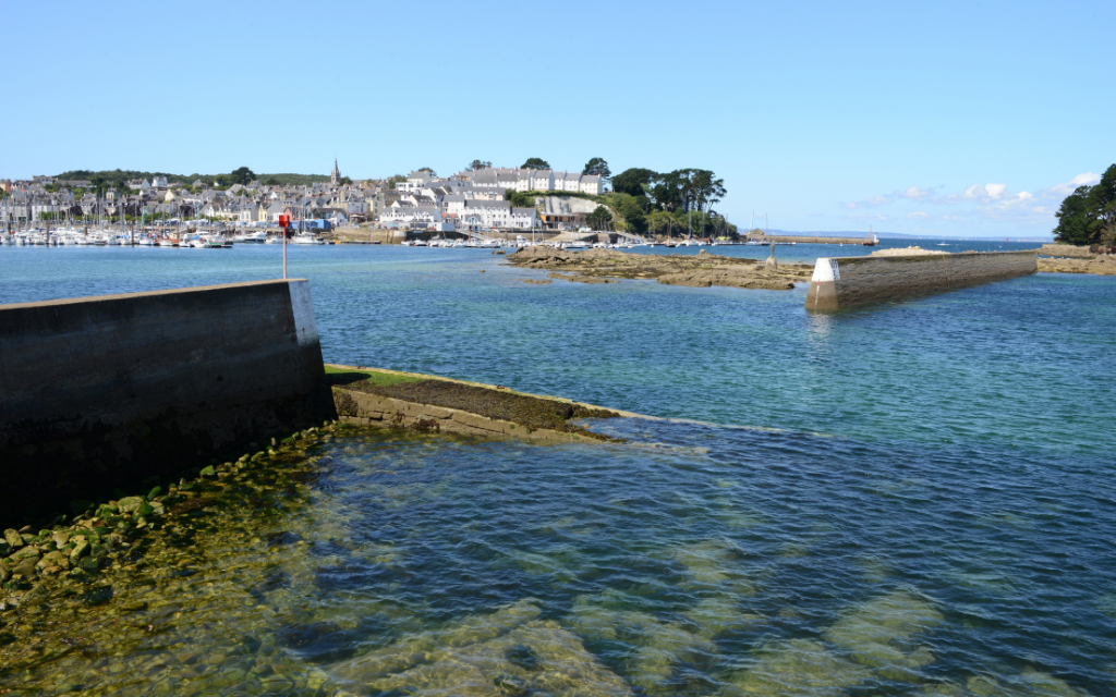 Slide Résidence Les Terrasses de Pentrez *** - Saint-Nic - Paysages de plages de Bretagne - Douarnenez