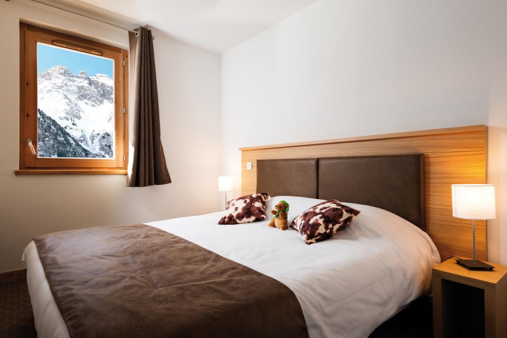 Slide Résidence Les Hauts de la Vanoise - bedroom summer