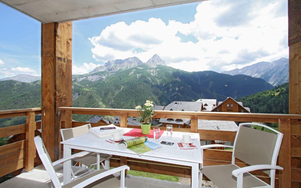 Slide Résidence Village de Praroustan - vue été