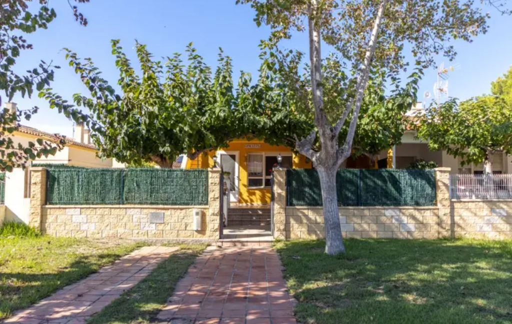 Slide Maison Ernestina - Deltèbre - Rental holidays with private swimming pool in Spain - Holidays in private house in Spain