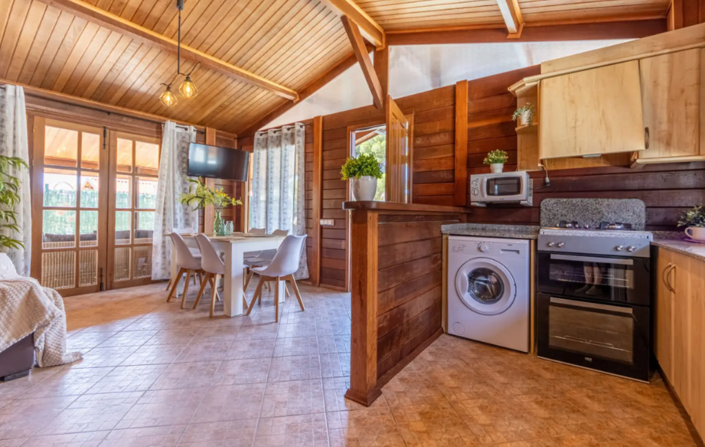 Slide Maison Tropical - Deltebre - Rental holidays in Spain in private house with swimming pool - kitchen