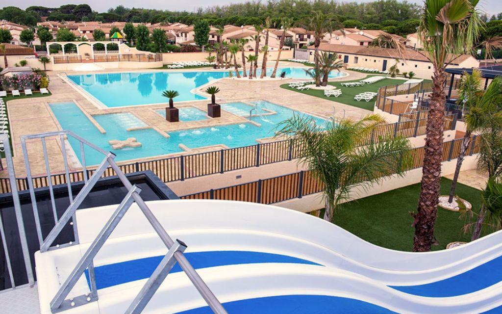 Slide Résidence Tamaris et Porte du Soleil - piscine