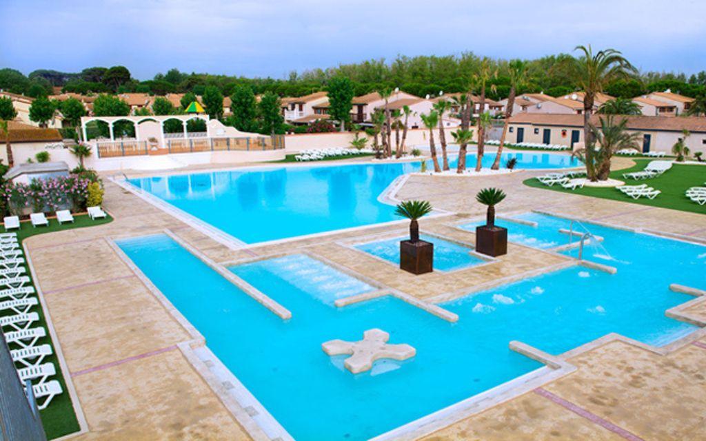 Slide Résidence Tamaris et Porte du Soleil - piscine