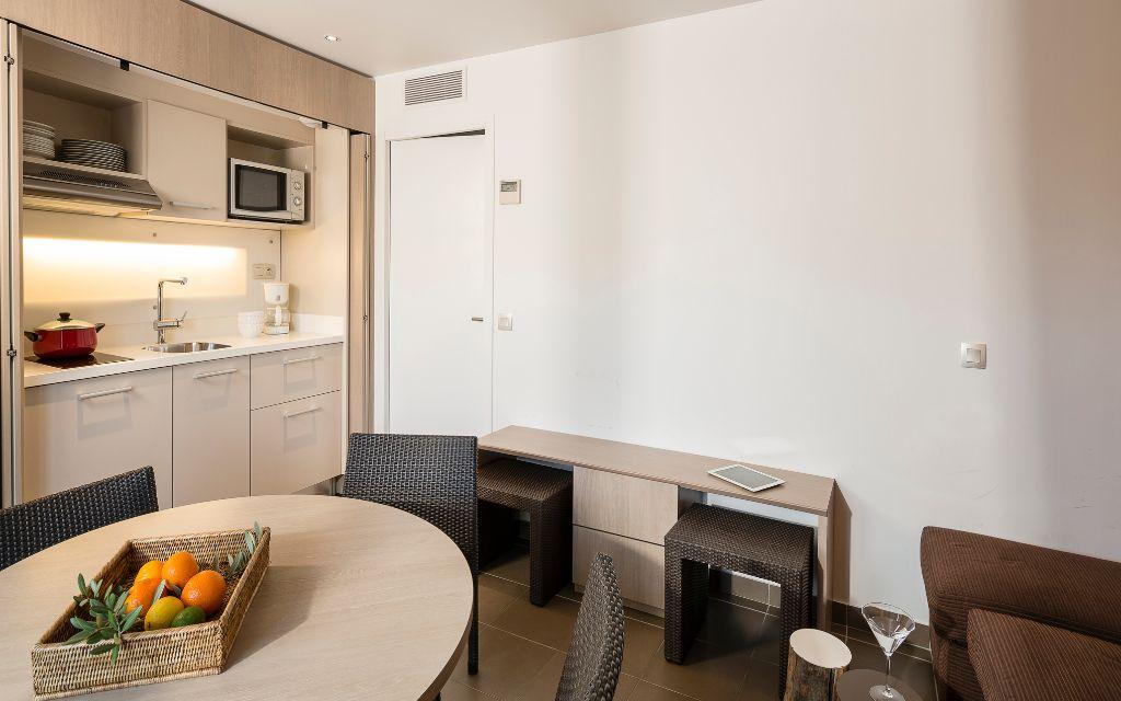 Slide Appartement Embiez - séjour cuisine