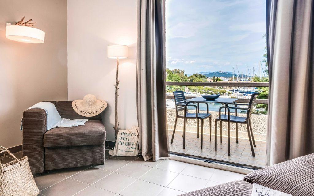 Slide Appartement Embiez - balcon
