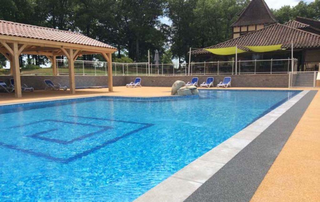 Slide Résidence Les Hautes de Marquay - piscine