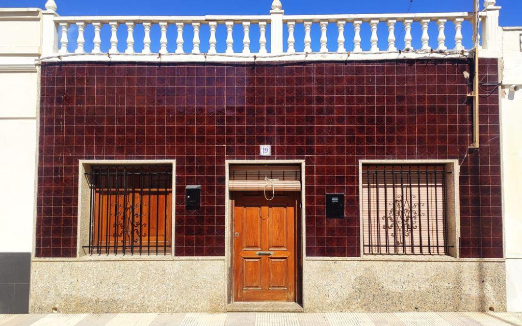 Slide Casa Mediterranea - façade