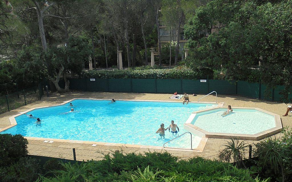 Slide Résidence Les Géméaux 2 - Piscine